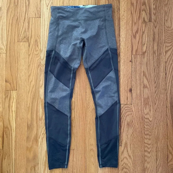 Ivivva girls sz 12 grey leggings with mesh great pre owned condition - Picture 1 of 7